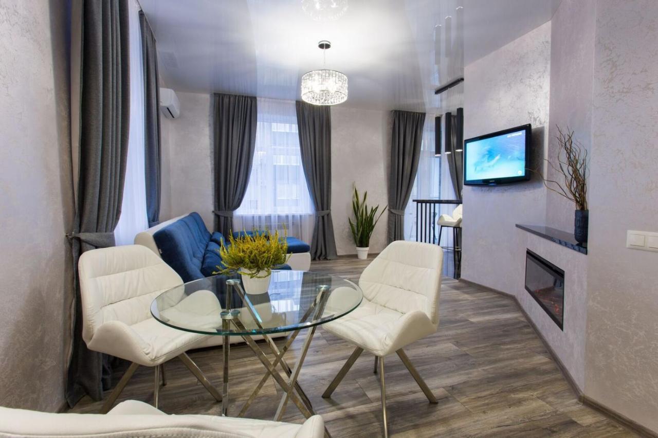 New Luxury Apartment In The Center On Konstitution Square Charkiw Exterior foto