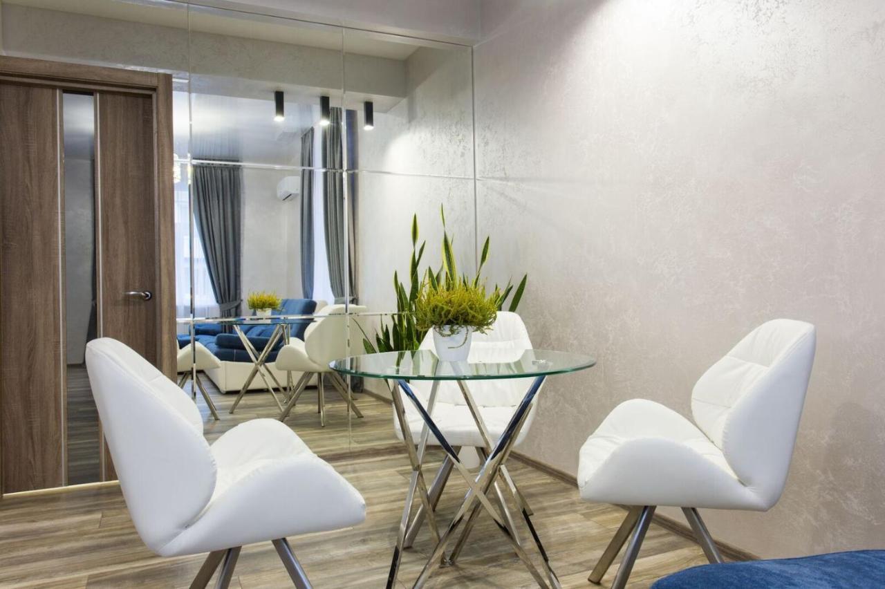 New Luxury Apartment In The Center On Konstitution Square Charkiw Exterior foto